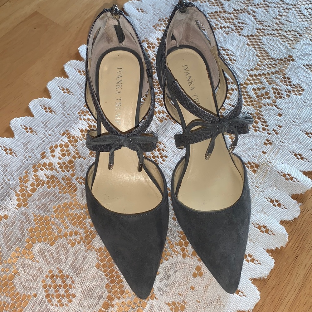 Ivanka Trump dress shoes.